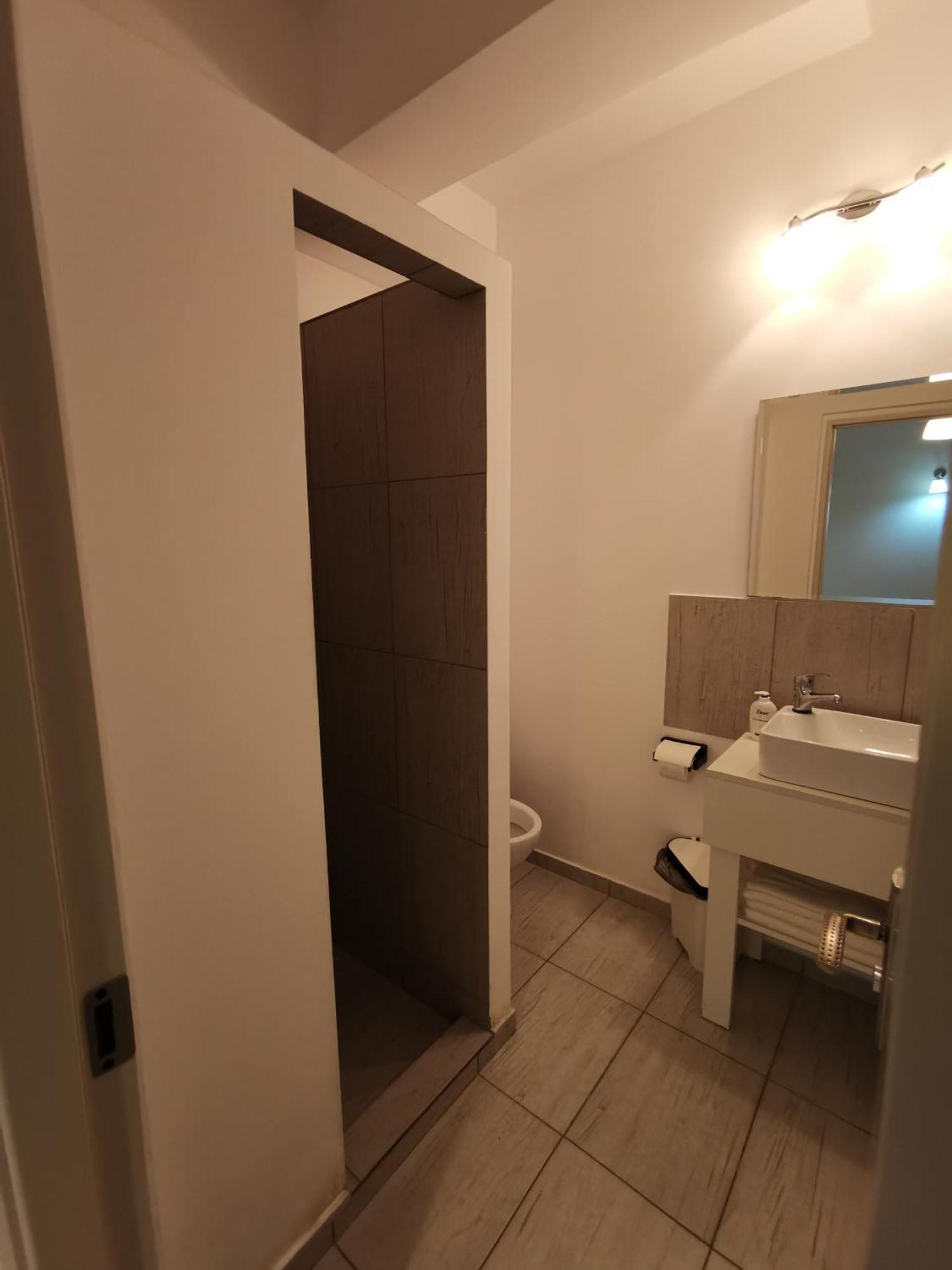 Apartamente Sara 2013 Constanţa Cameră foto