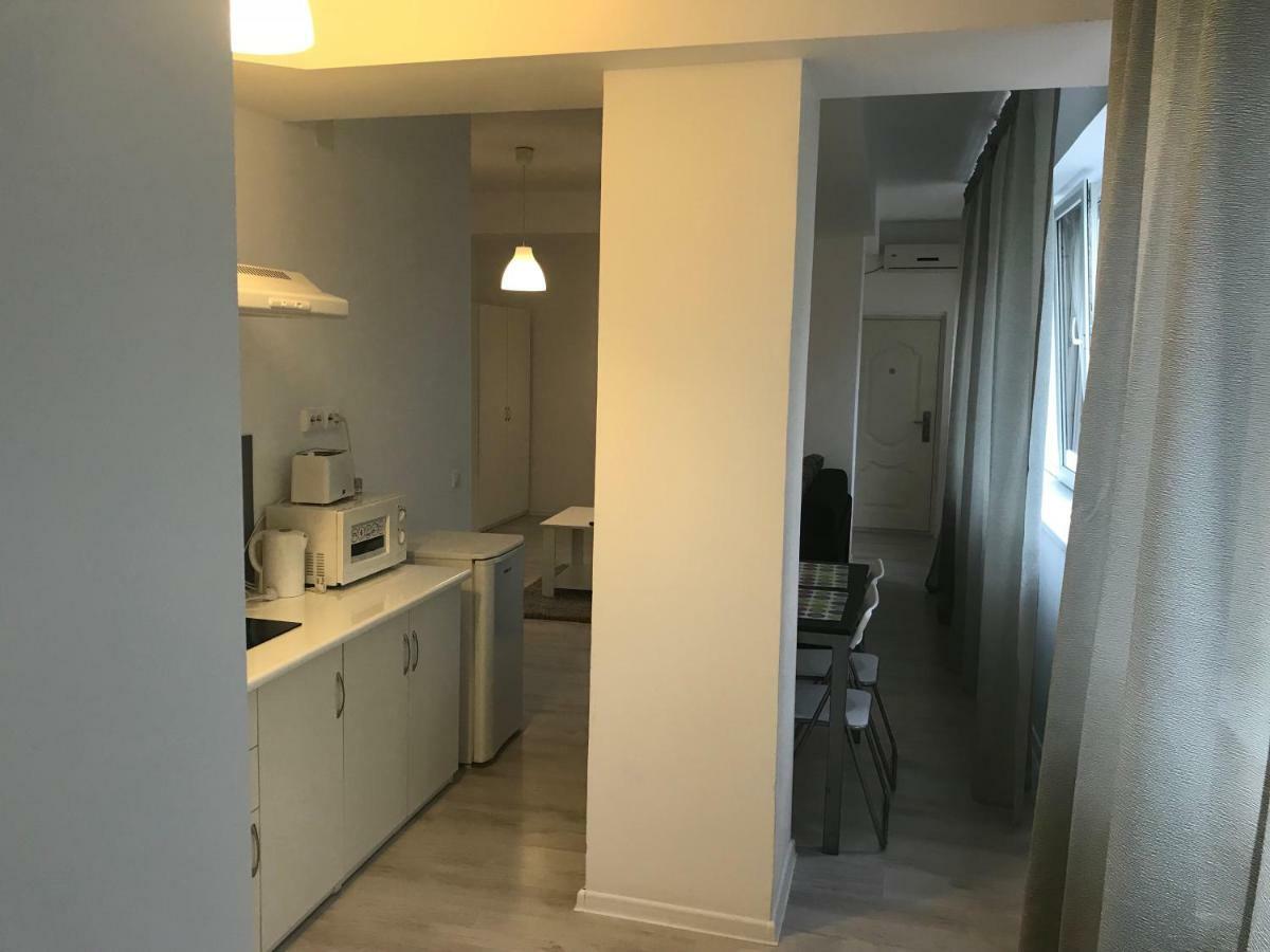 Apartamente Sara 2013 Constanţa Exterior foto