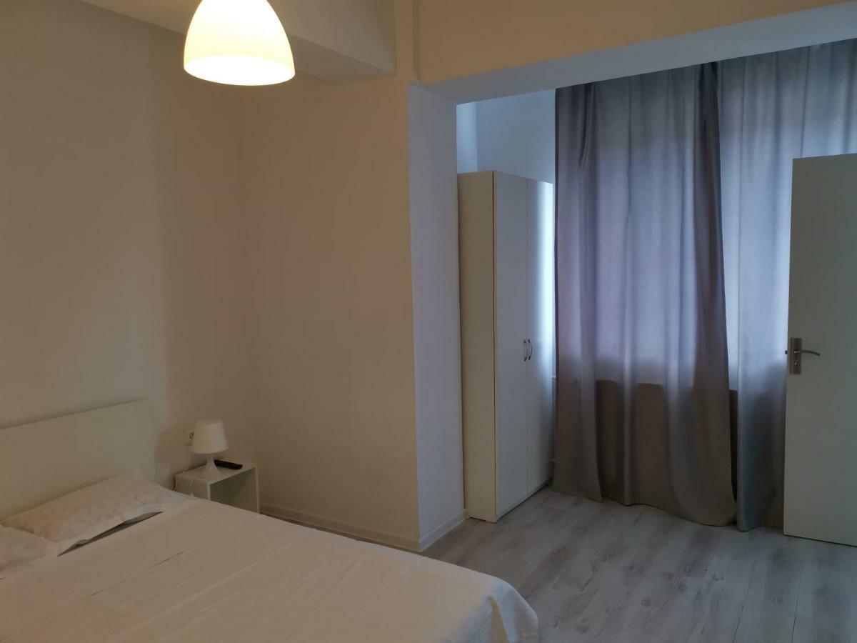 Apartamente Sara 2013 Constanţa Exterior foto