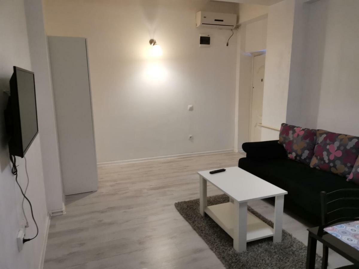 Apartamente Sara 2013 Constanţa Exterior foto